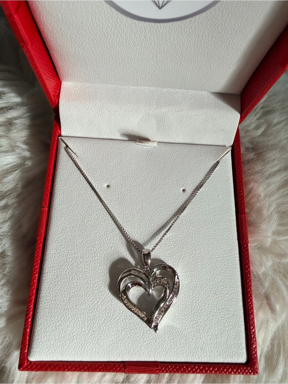 Open Heart Diamond Pendant Necklace
925 Sterling Silver